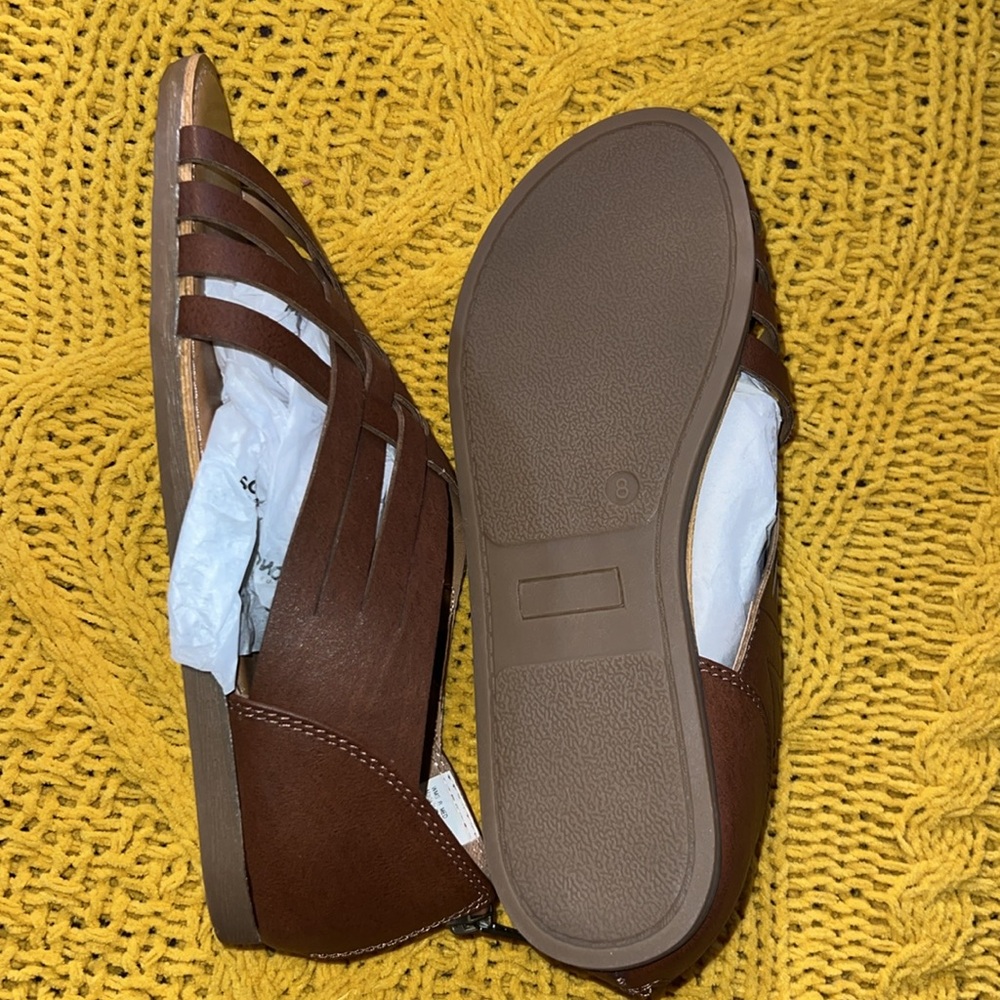 NWOT Sonoma Size 8 Brown Sandals - Picture 7 of 9